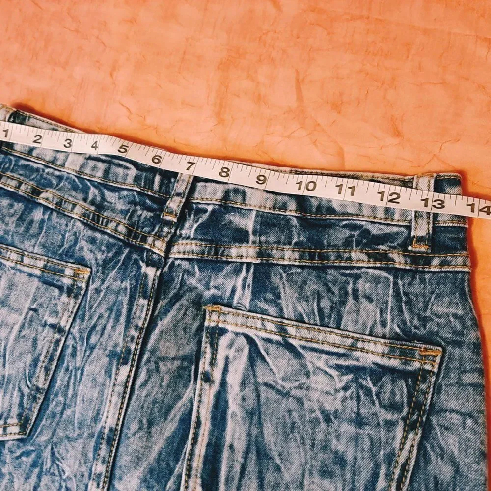 Signature8 Denim Skirt size Medium NWT